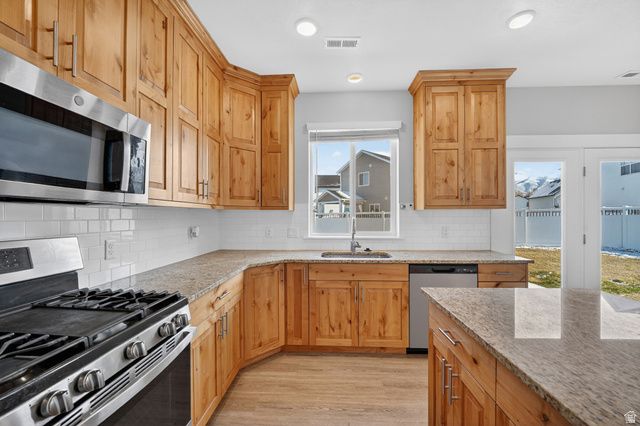 2002 WREN CIR, Logan, UT 84339