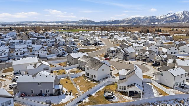 2002 WREN CIR, Logan, UT 84339