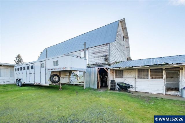 38742 Scravel Hill Rd NE, Albany, OR 97322