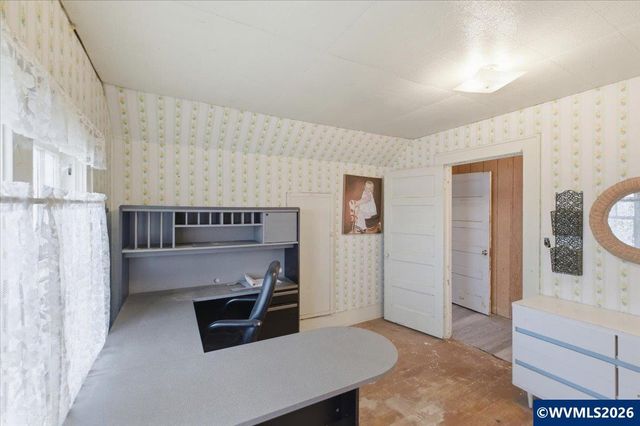 38742 Scravel Hill Rd NE, Albany, OR 97322