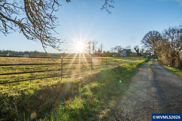 38742 Scravel Hill Rd NE, Albany, OR 97322