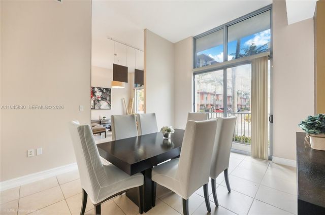 140 S Dixie Hwy TH101, Hollywood, FL 33020