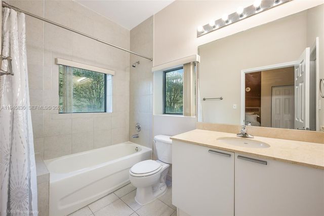 140 S Dixie Hwy TH101, Hollywood, FL 33020