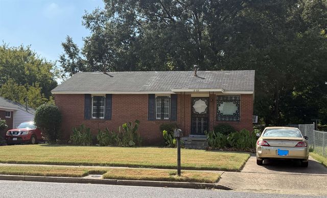 2405 SILVER ST, Memphis, TN 38106
