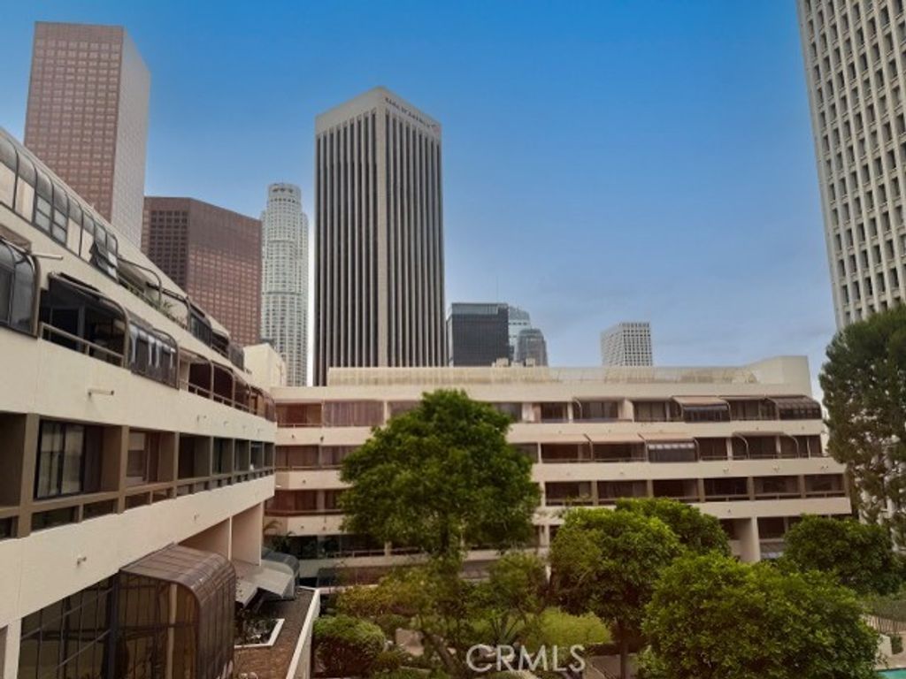 Image 11 of property listing at 121 S Hope Street 318, Los Angeles, CA 90012