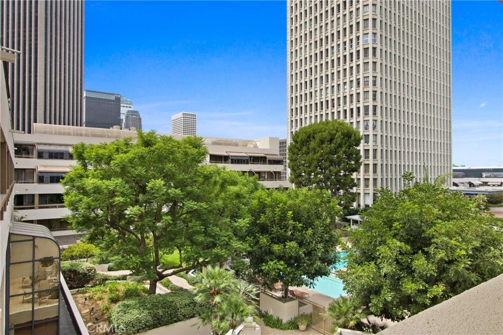 Image 12 of property listing at 121 S Hope Street 318, Los Angeles, CA 90012