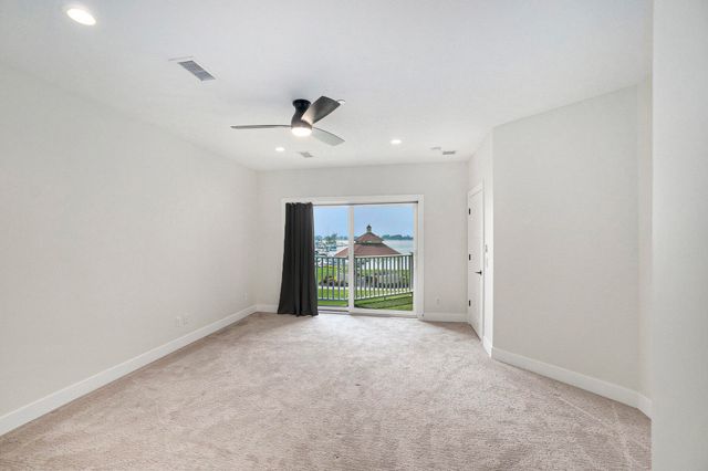 224 Lakeside Drive, Ludington, MI 49431