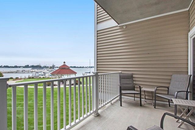 224 Lakeside Drive, Ludington, MI 49431