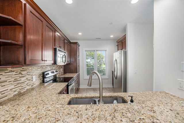 224 Lakeside Drive, Ludington, MI 49431