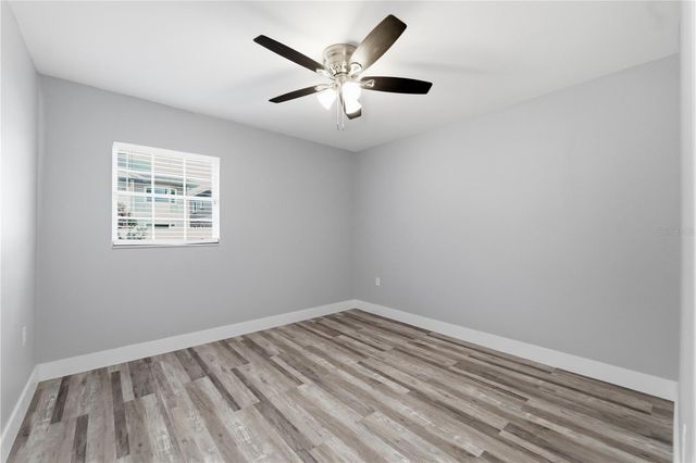 2607 W CREST AVENUE, Tampa, FL 33614