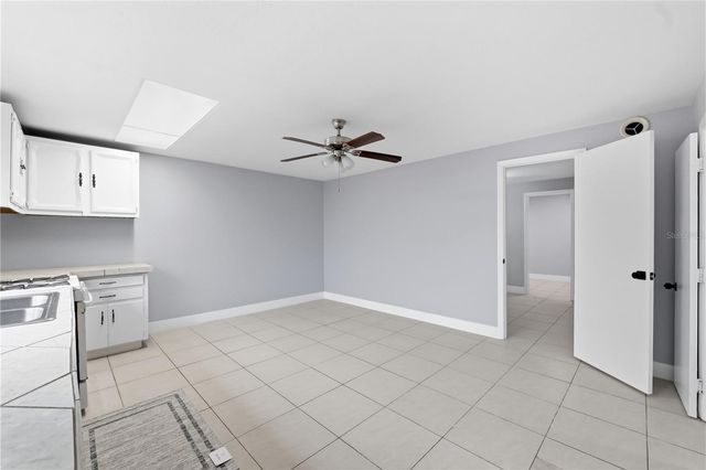 2607 W CREST AVENUE, Tampa, FL 33614