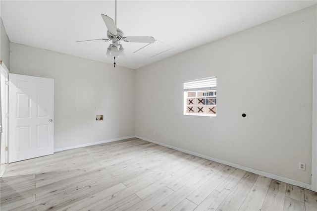2607 W CREST AVENUE, Tampa, FL 33614