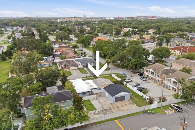 2607 W CREST AVENUE, Tampa, FL 33614