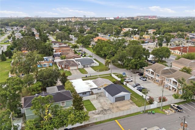 2607 W CREST AVENUE, Tampa, FL 33614