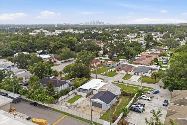 2607 W CREST AVENUE, Tampa, FL 33614