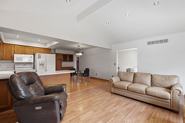 4789 Heidi Drive, Sterling Heights, MI 48310