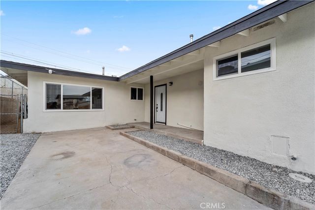 937 E Elizabeth Street, Barstow, CA 92311