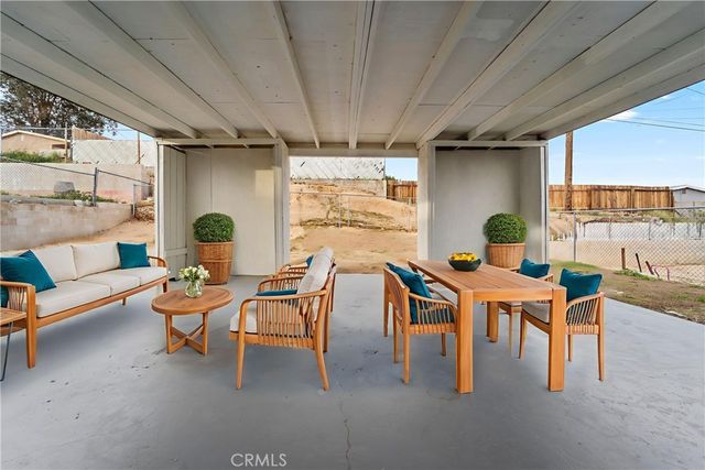 937 E Elizabeth Street, Barstow, CA 92311