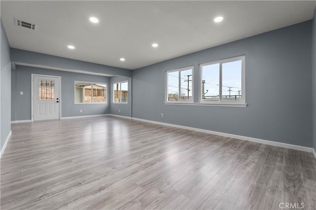 937 E Elizabeth Street, Barstow, CA 92311