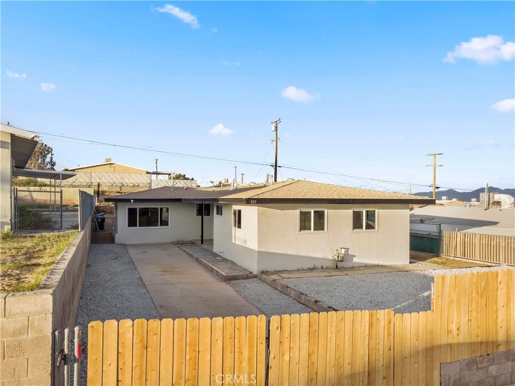 937 E Elizabeth Street, Barstow, CA 92311