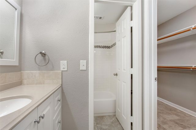 4319 McKinney Avenue 205, Dallas, TX 75205