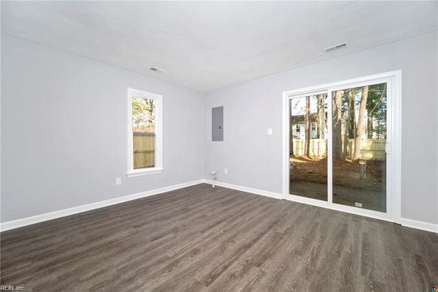 5638 Trafalgar ARCH, Portsmouth, VA 23703