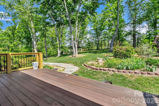 38 Chadwick Wade Drive, Asheville, NC 28804