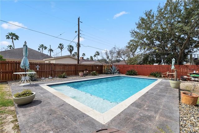 4201 Country Street, Edinburg, TX 78541