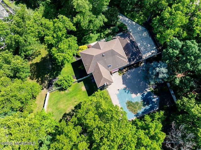 730 Woodchuck Lane, Toms River, NJ 08755