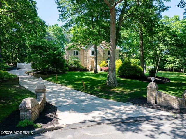 730 Woodchuck Lane, Toms River, NJ 08755