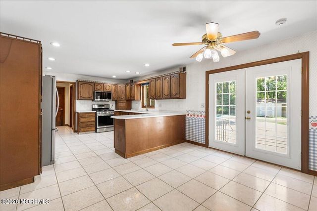 730 Woodchuck Lane, Toms River, NJ 08755