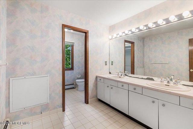 730 Woodchuck Lane, Toms River, NJ 08755