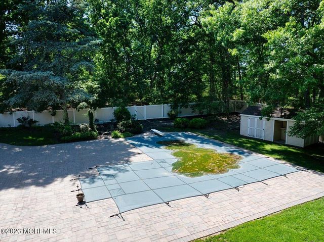 730 Woodchuck Lane, Toms River, NJ 08755