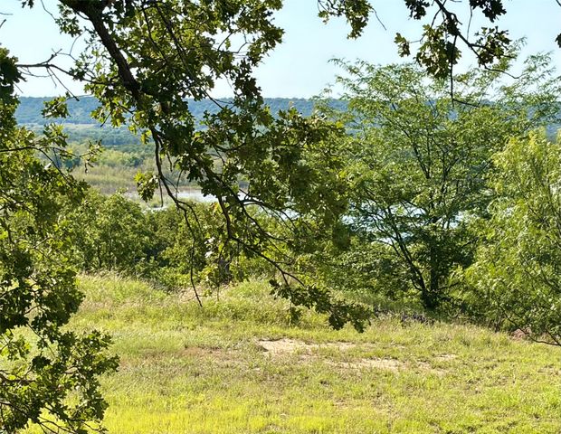 29 Cimmarron Bay Drive, Runaway Bay, TX 76426
