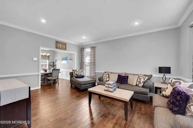 1 Blue Jay Court, Jackson, NJ 08527