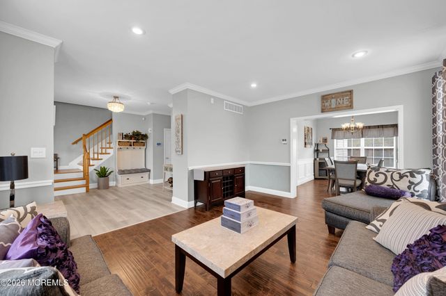 1 Blue Jay Court, Jackson, NJ 08527