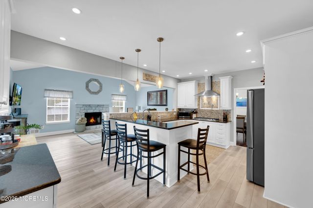 1 Blue Jay Court, Jackson, NJ 08527