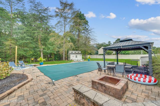 1 Blue Jay Court, Jackson, NJ 08527