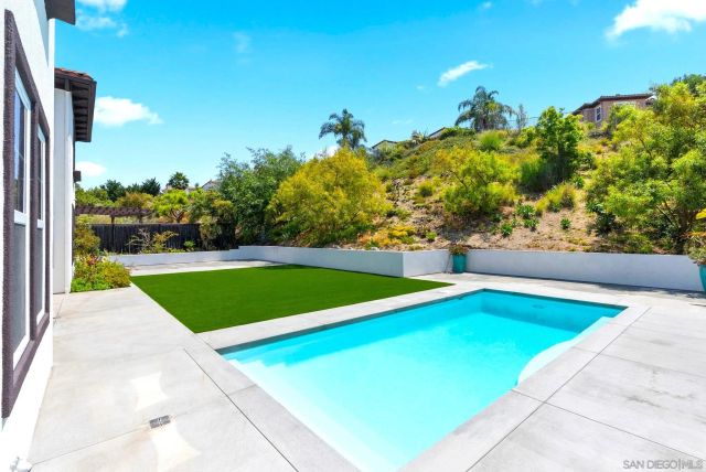 1120 Championship Rd, Oceanside, CA 92057