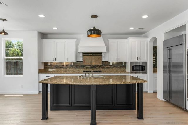 1120 Championship Rd, Oceanside, CA 92057