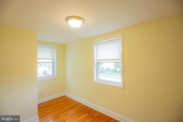 3228 TOM SWEENEY DR, Brookhaven, PA 19015