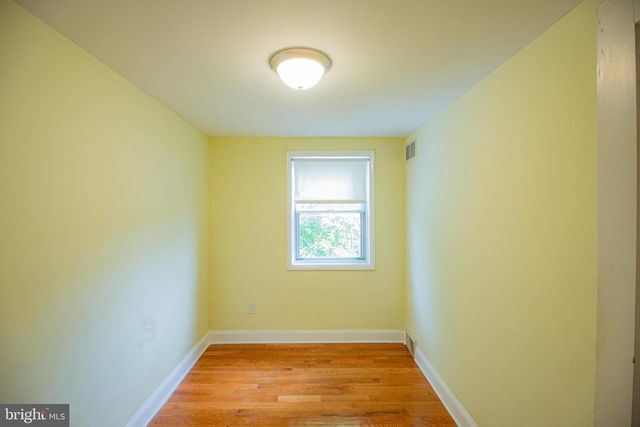 3228 TOM SWEENEY DR, Brookhaven, PA 19015