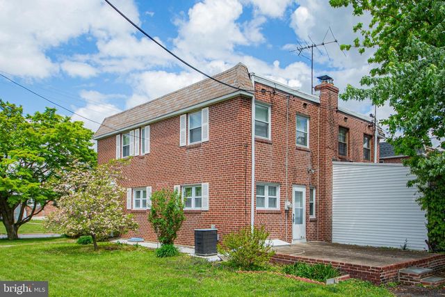3228 TOM SWEENEY DR, Brookhaven, PA 19015