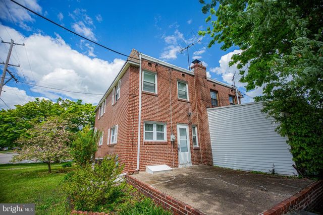 3228 TOM SWEENEY DR, Brookhaven, PA 19015