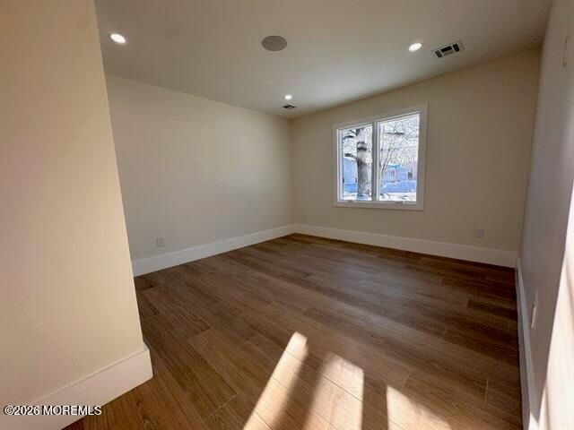 7 Whalepond Road, Oakhurst, NJ 07755
