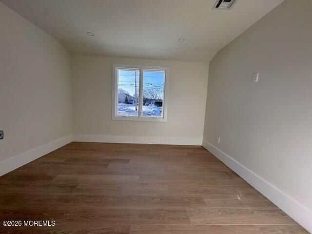 7 Whalepond Road, Oakhurst, NJ 07755