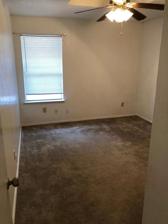 211 Alston Court, Mansfield, TX 76063 — photo 5