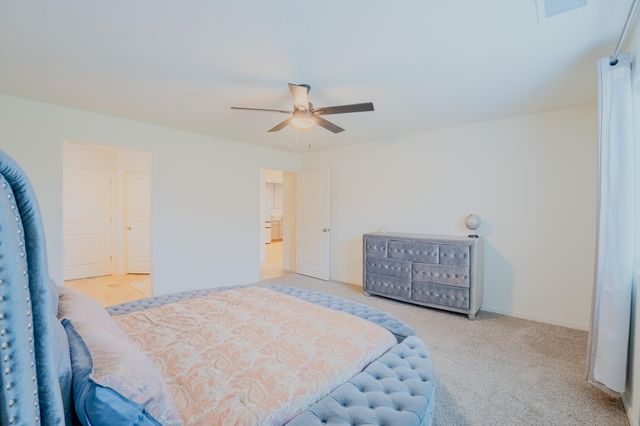 2121 E Oak Avenue, Visalia, CA 93292