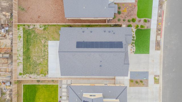 2121 E Oak Avenue, Visalia, CA 93292