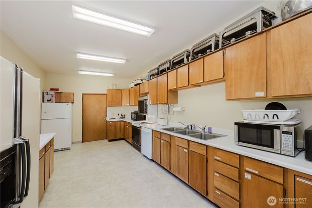 6869 Central Valley Road NE, Bremerton, WA 98311